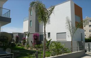 4-bedroom villa 353 m² in Mouttagiaka for 1,800,000 €