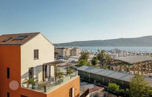 2-bedroom penthouse 179 m² in Tivat city for 1,495,000 €