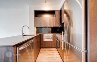 5-bedroom apartment in Sackville Street for C$855,000