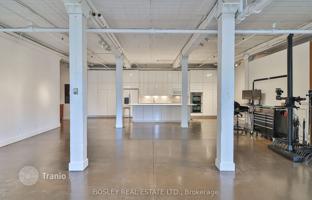 4-bedroom apartment in Old Toronto for C$1,208,000