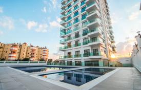 Seafront Flat in a Complex with Amenities in Alanya Mahmutlar for $489,000