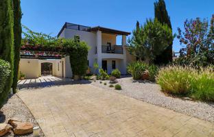 3-bedroom villa 170 m² in Aphrodite Hills for 1,500,000 €