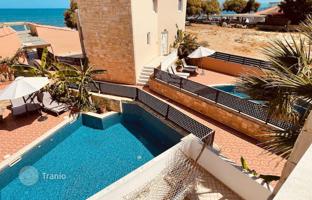 12-bedroom villa 600 m² in Platanias for 1,950,000 €