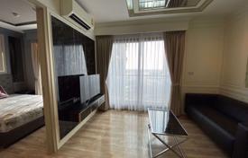 1 bed Condo in Rhythm Sukhumvit 36–38 Phra Khanong Sub District for $228,000