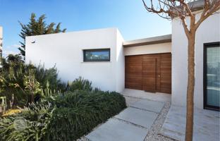 3-bedroom villa 131 m² in Tsada for 1,200,000 €