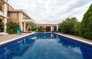 6-bedroom house 375 m² in Kavač for 1,155,000 €