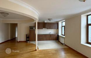 3-bedroom apartment 138 m² in Central District for 345,000 €