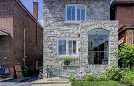 Townhome – East York, Toronto, Ontario,  Canada for C$1,439,000