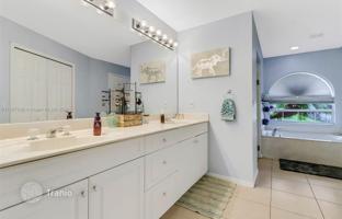 3-bedroom house 215 m² in Naples (USA) for $464,000