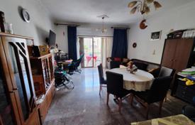 Spacious 3 bedroom apartment near town centre and beaches for 160,000 €