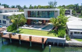 Modern villa with a backyard, a swimming pool, a relaxation area, a terrace and a garage, Miami Beach, USA for $12,500,000