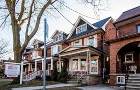 Terraced house – Markham Street, Old Toronto, Toronto,  Ontario,   Canada for C$1,501,000