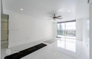 2-bedroom apartments in condo 98 m² in North Miami for $260,000