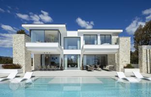 5-bedroom villa 913 m² in Benahavis for 5,750,000 €