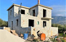 Three-level unfinished villa overlooking the sea in Kardamyli, Peloponnese, Greece for 350,000 €