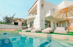 Modern furnished villa with a pool in Nafplio, Peloponnese, Greece for 275,000 €