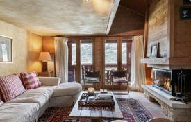 Spacious apartment with a sauna, Meribel, France for 1,463,000 €