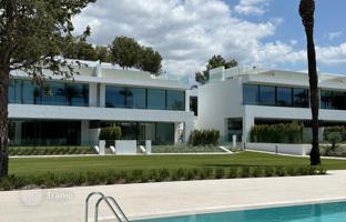 4-bedroom villa 606 m² in Marbella for 4,800,000 €