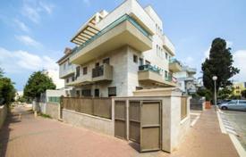Modern flat with three terraces, a balcony and a small plot, Netanya, Israel for $1,305,000