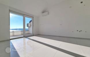 2-bedroom apartment 54 m² in Crikvenica for 244,000 €