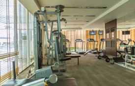 2 bed Condo in Life @ Ratchada Chankasem Sub District for $160,000