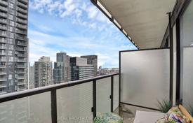 Apartment – Peter Street, Old Toronto, Toronto,  Ontario,   Canada for C$818,000