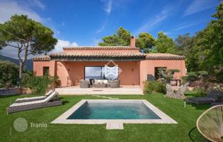 Exquisite villa with a pool, a garden, a dock and access to private beach, Le Lavandou, Cote d'Azur, France for 5,460,000 €