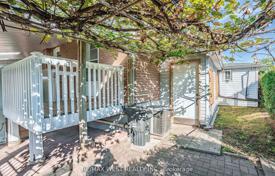 Townhome – North York, Toronto, Ontario,  Canada for C$1,629,000