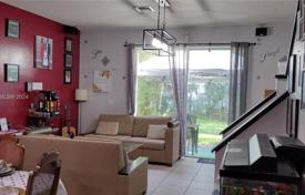 Townhome – Palm Beach County, Florida, USA for $370,000