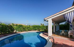 8-bedroom house 356 m² in Blanes for 890,000 €