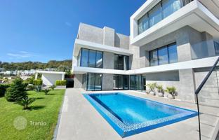 6-room house 315 m² in Batumi for $476,000