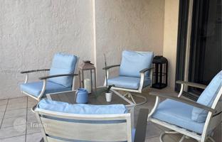 1-bedroom apartments in condo 65 m² in Miami for $449,000
