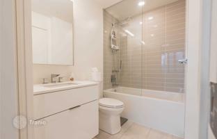 2-bedroom apartment in Lombard Street for C$1,094,000