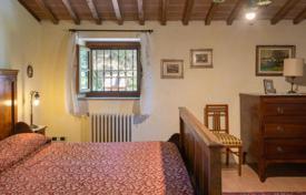 10-bedrooms country seat 354 m² in Arezzo, Italy for 1,400,000 €