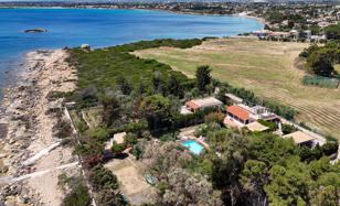 2-bedroom villa 200 m² in Punta Milocca for 1,049,000 €