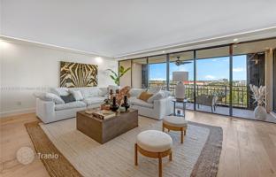 2-bedroom apartments in condo 152 m² in Miami for $589,000