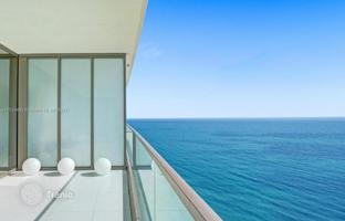 3-bedroom apartments in condo 211 m² in Collins Avenue for $4,228,000