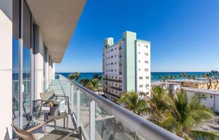 2-bedroom apartments in condo 76 m² in North Ocean Drive for $549,000