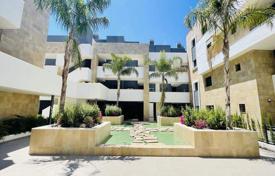 Three-bedroom apartment in a new complex, Los Balcones, Alicante, Spain for 384,000 €