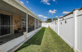 Townhome – Homestead, Florida, USA for $500,000