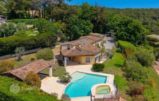 5-bedroom villa in Le Rouret for 1,590,000 €