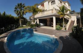 Four bedroom villa in Limassol, Mouttagiaka for 1,750,000 €