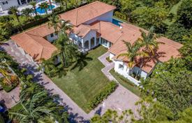 Spacious villa with a plot, a swimming pool, a parking and a terrace, Miami, USA for $1,635,000