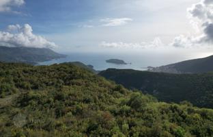 Land plot 4,000 m² in Budva city for 210,000 €