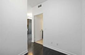 Apartment – Bay Street, Old Toronto, Toronto,  Ontario,   Canada for C$1,052,000