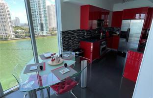 3-bedroom apartments in condo 166 m² in Miami for $1,279,000