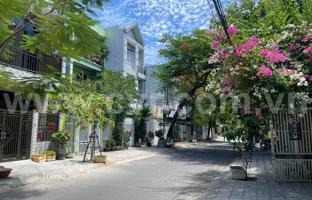 Land plot in Da Nang for 308,000 €