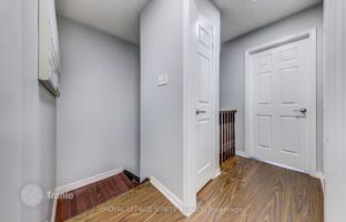 8-bedroom townhouse in Scarborough for C$1,355,000