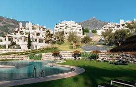 Three-bedroom apartments with sea views in a residence with two swimming pools and gardens, Nueva Andalucia, Spain for 750,000 €