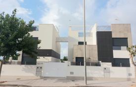 Furnished two-storey villa in Pilar de la Horadada, Alicante, Spain for 290,000 €